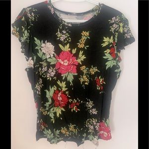 Cute flowers ruffled sleeves top (2 for 20$)